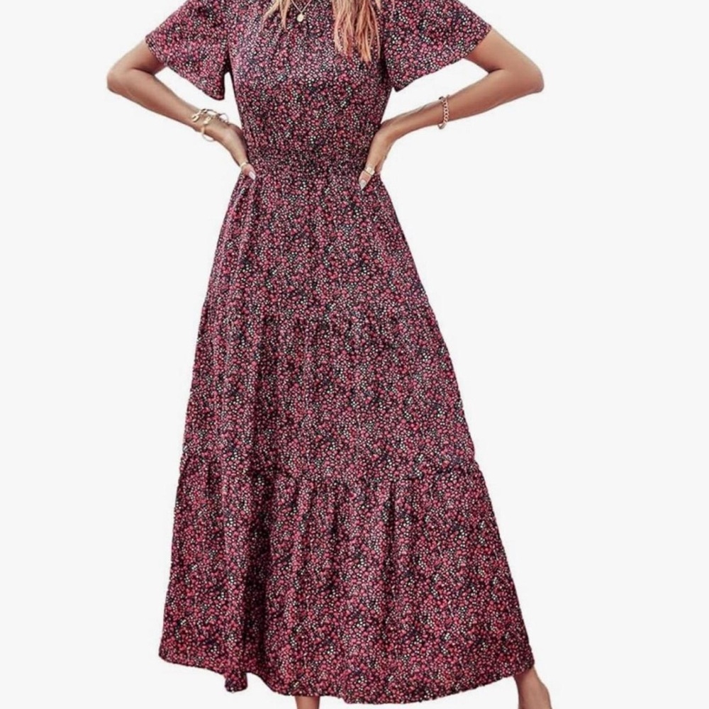 Chic Floral Maxi Dress in Red and Black